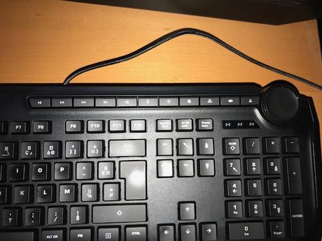 Test du clavier ROCCAT Horde AIMO