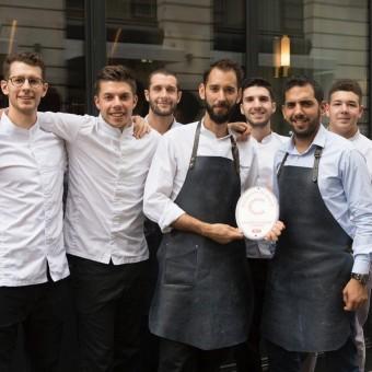 L'équipe et le chef Alexandre navarro au centre L'équipe et le chef Alexandre navarro au centre