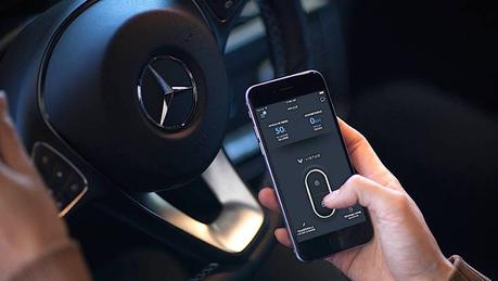 Virtuo: Le client déverrouille le véhicule à l'aide de son iPhone