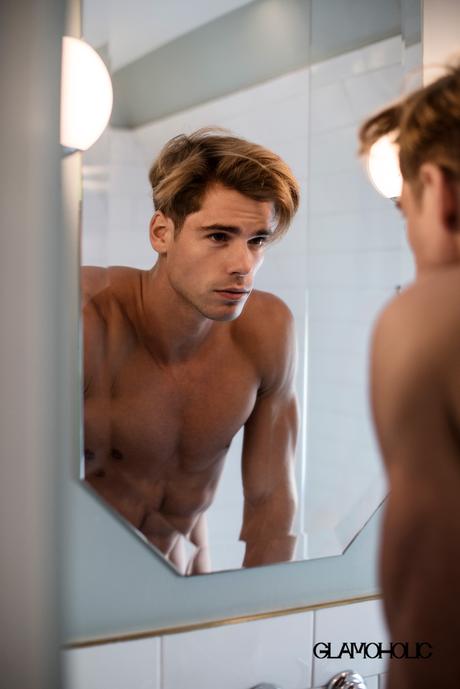 SEXY : Giovanni Bonamy, more glamoholic than ever