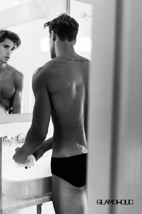 SEXY : Giovanni Bonamy, more glamoholic than ever