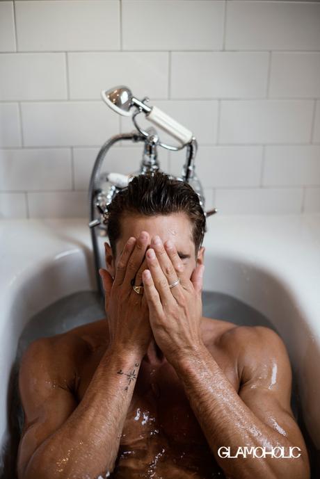 SEXY : Giovanni Bonamy, more glamoholic than ever