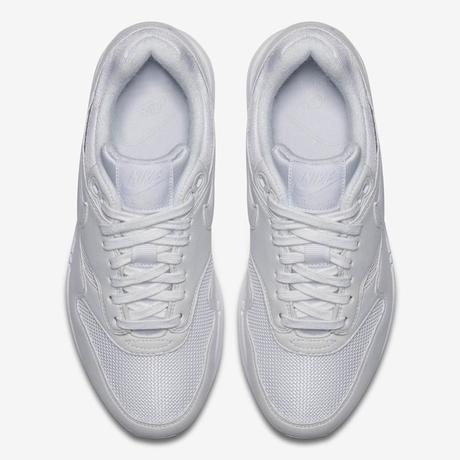 Nike Air Max 1 WMNS Triple White