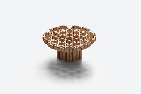 La collection géométrique Cross par le studio Thinkk La collection géométrique Cross par le studio Thinkk