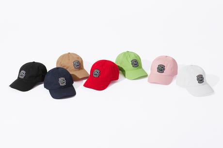 Supreme x Lacoste : une collaboration printanière au sommet de la hype Supreme x Lacoste : une collaboration printanière au sommet de la hype