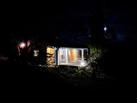 Découvrir la Provence ‘Hors Saison’ en famille. Le Paradou de nuit - Une Campagne en Provence