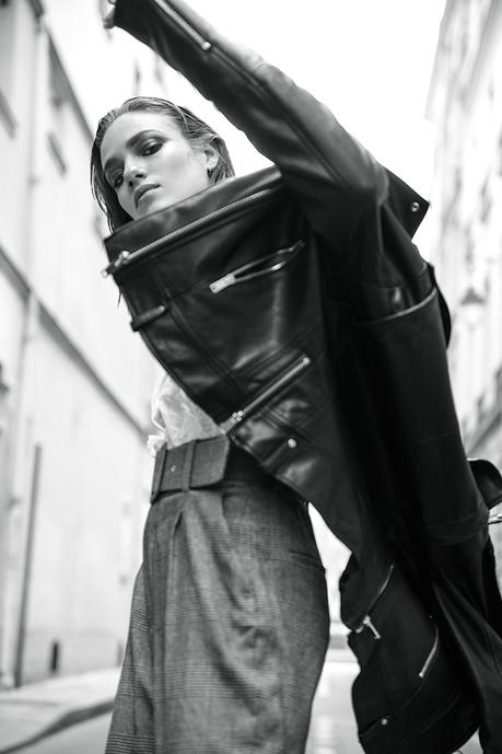 Look At Me Now : Lisa Fratani par Mathieu Puga (exclusif) Look At Me Now : Lisa Fratani par Mathieu Puga (exclusif)