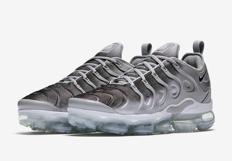 Nike Air Vapormax Plus Wolf Grey : release date Nike Air Vapormax Plus Wolf Grey release date