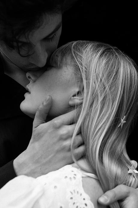 Look At Me Now : Julie Fournier et Valentin Marceau par Charlie Melchiori (exclusif) Look At Me Now : Julie Fournier et Valentin Marceau par Charlie Melchiori (exclusif)