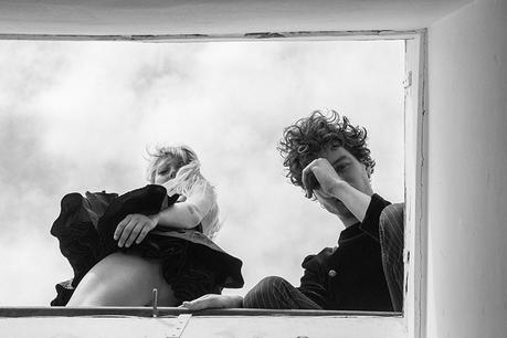 Look At Me Now : Julie Fournier et Valentin Marceau par Charlie Melchiori (exclusif) Look At Me Now : Julie Fournier et Valentin Marceau par Charlie Melchiori (exclusif)