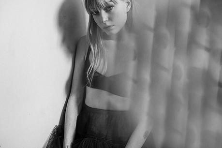Look At Me Now : Julie Fournier et Valentin Marceau par Charlie Melchiori (exclusif) Look At Me Now : Julie Fournier et Valentin Marceau par Charlie Melchiori (exclusif)