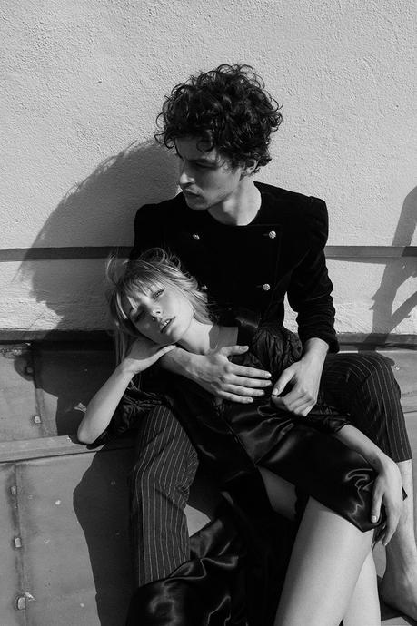 Look At Me Now : Julie Fournier et Valentin Marceau par Charlie Melchiori (exclusif) Look At Me Now : Julie Fournier et Valentin Marceau par Charlie Melchiori (exclusif)