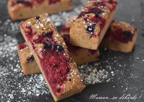 Financiers noisette et fruits rouges