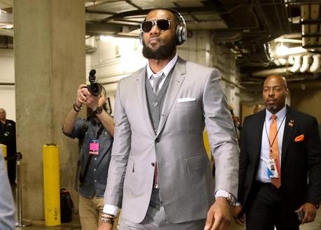 LeBron James offre des costumes Thom Browne à tous ses coéquipiers