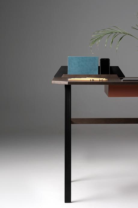 Ufo, le bureau minimaliste de Pavel Vetrov Ufo, le bureau minimaliste de Pavel Vetrov