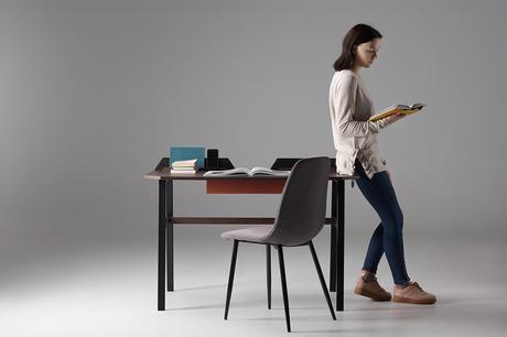 Ufo, le bureau minimaliste de Pavel Vetrov Ufo, le bureau minimaliste de Pavel Vetrov