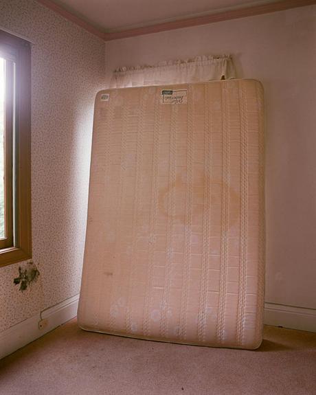 todd-hido,photography,house-hunting,american-photographer