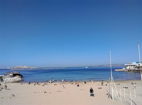 plage catalans marseille