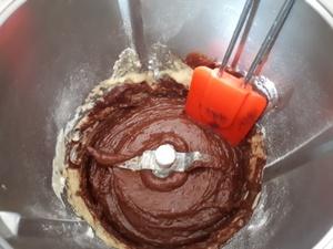 Minis cakes au chocolat et aux noisettes Cliquer sur les photographies pour les agrandir