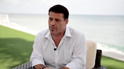 Le millionnaire self-made Tony Robbins: Voici ce que signifie être riche