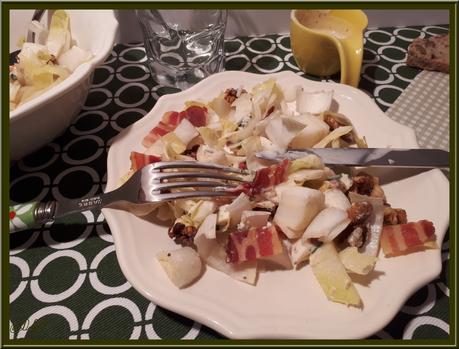 Salade d'Endive, Noix et Roquefort Salade d'Endive, Noix et Roquefort