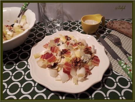 Salade d'Endive, Noix et Roquefort Salade d'Endive, Noix et Roquefort