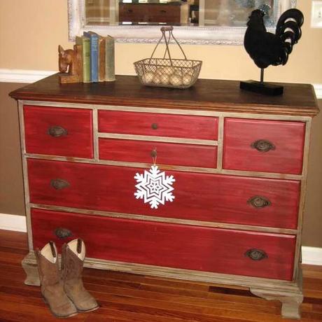 Relooker Ses Meubles Perfect for Weston S Room Distressed Red Wood Dresser