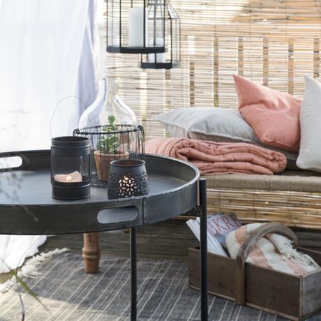 table d'appoint en métal