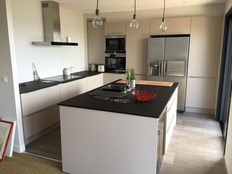 Meuble Rideau Coulissant Cuisine Meuble Rideau Coulissant Cuisine Cuisine Fa§ade Finition Cachemire Avec Poignée Fil Plan De