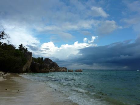 Union Estate : Emmanuelle sur la plus belle plage des Seychelles