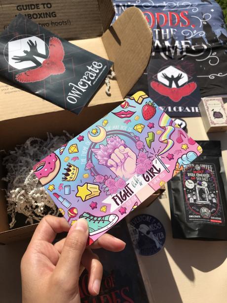 [OWLCRATE] – Unboxing du mois d’avril : Shadows & Secrets