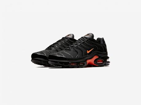 Nike Air Max Plus Black Orange