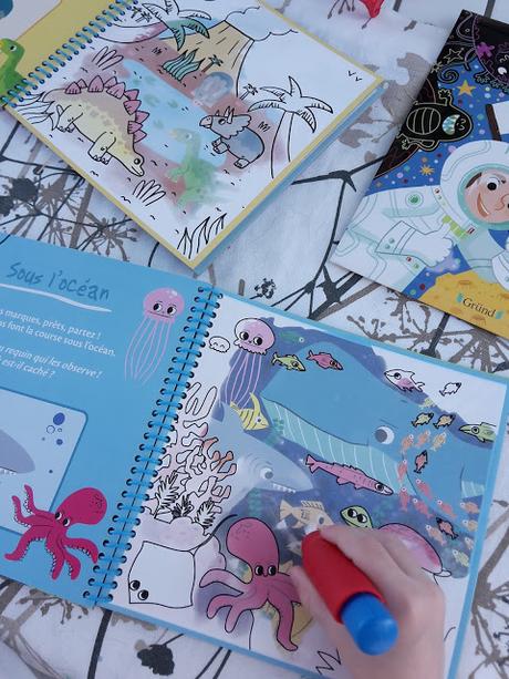 [LOISIRS ENFANTS] Pinceau magique : Les dinosaures - Animaux du monde