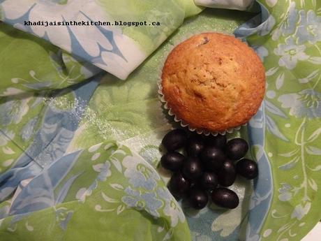 MUFFINS AUX RAISINS  / GRAPES MUFFINS / MUFFINS CON UVAS  / مافن بالعنب