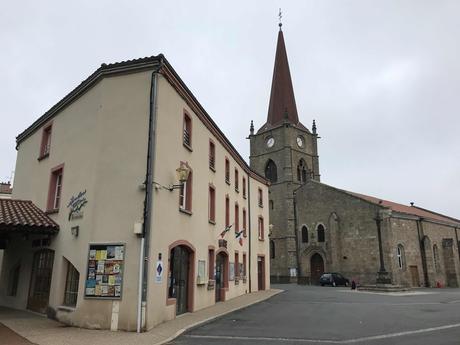 Villages du Forez et réflexions dans la Loire...