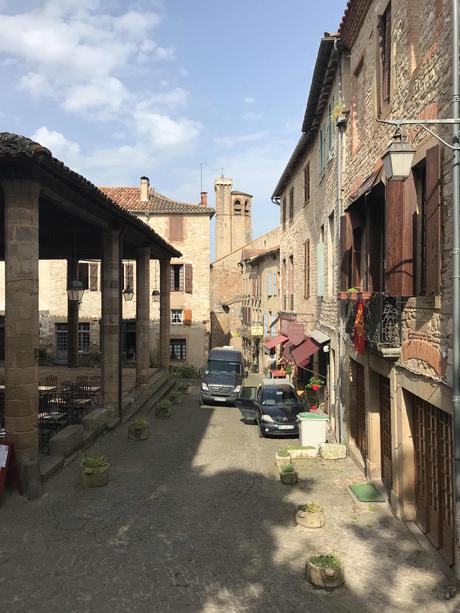 Carte postale de Cordes-sur-ciel