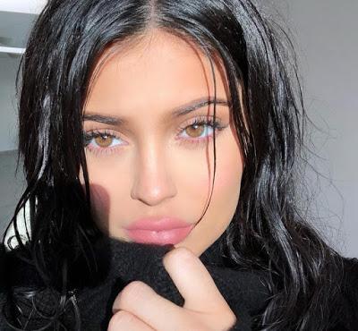 Kylie Jenner gagne plus d'argent sur Instagram que n'importe quelle autre star, voici combien vaut une photo d'elle Kylie Jenner gagne plus d'argent sur Instagram que n'importe quelle autre star, voici combien vaut une photo d'elle