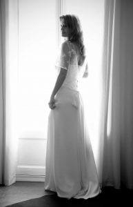 robe de mariée unique avec haut dentelle transparent