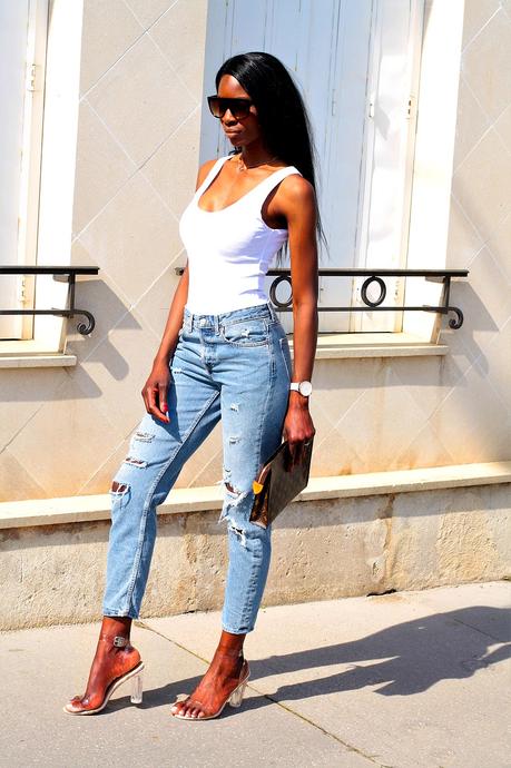 sandales-perspex-jeans-mom-dechiré-body-blanc-blogueuse-mode
