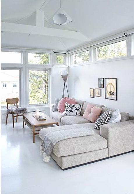 salon moderne avec canapé d angle pas cher de couleur anthracite et lino blanc