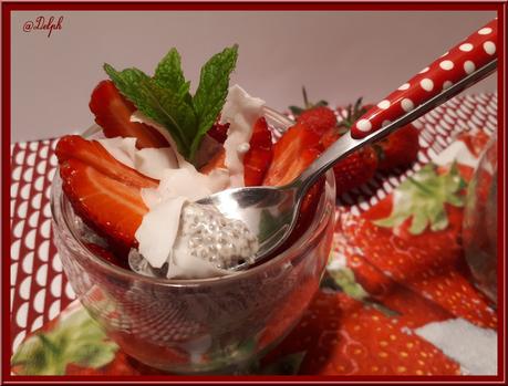 Chia pudding coco-menthe et fraises