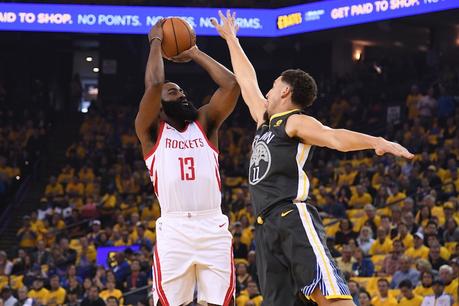 Au terme d'un match palpitant Houston arrache la victoire contre les Warriors