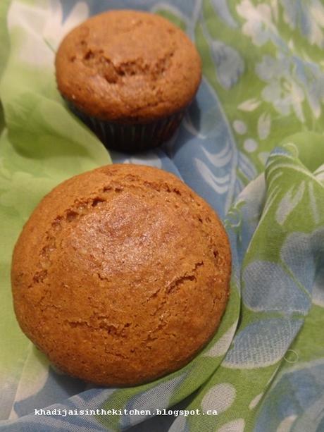 MUFFINS AU SIROP D'ÉRABLE / MAPLE SYRUP MUFFINS / MUFFINS CON JARABE DE ARCE /  MUFFINS AU SIROP D'ÉRABLE / مافن بشراب القيقب