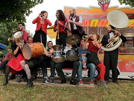 la mer débute avec une question