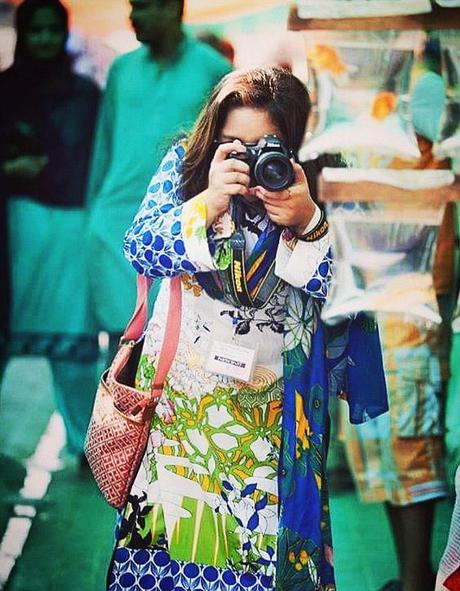 Les Yeux Bleus de la Paix