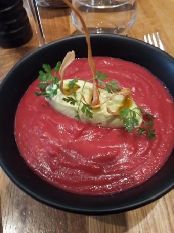 Gaspacho betterave, avocat © Gourmets&co Gaspacho betterave, avocat © Gourmets&co