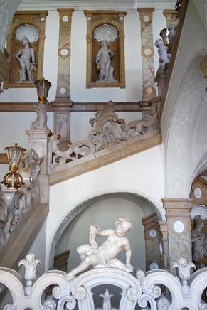 salzbourg city guide schloss château mirabell escalier