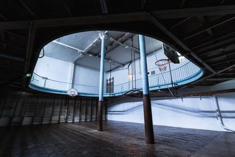 Les Nike Dunk Low PRM QS sont inspirées du plus vieux terrain de basket du monde