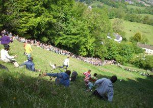 Coopers Hill Cheese Rolling and Wake  : la course au fromage