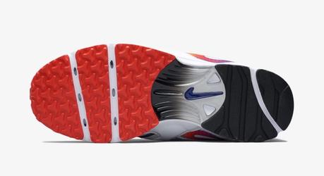 Voici les images officielles des Supreme x Nike Zoom Streak Spectrum 2018 Nike Zoom Stream Spectrum